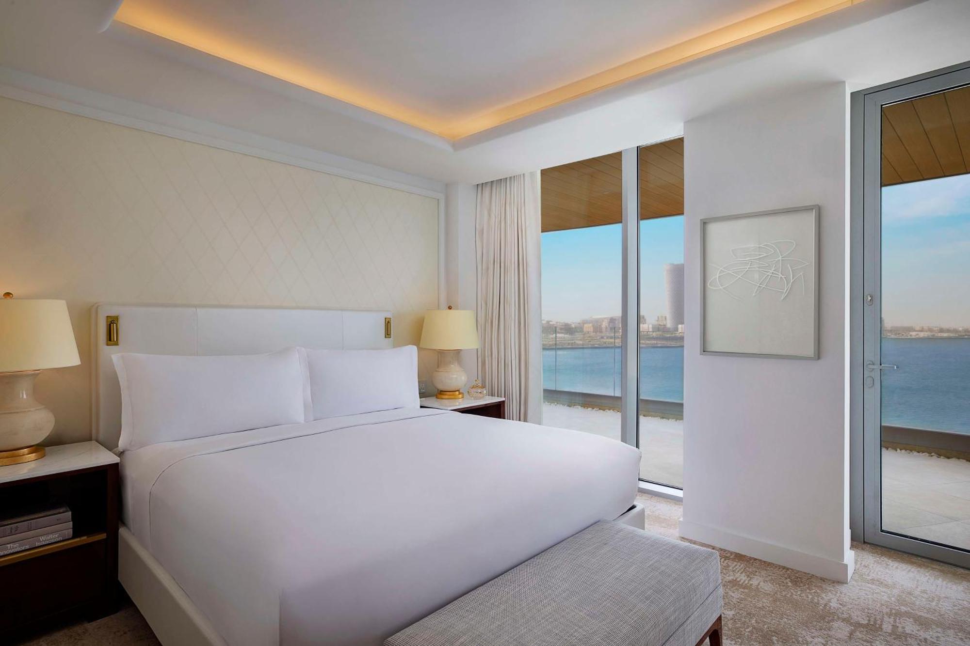 Waldorf Astoria Doha Lusail 外观 照片 A bedroom at the hotel