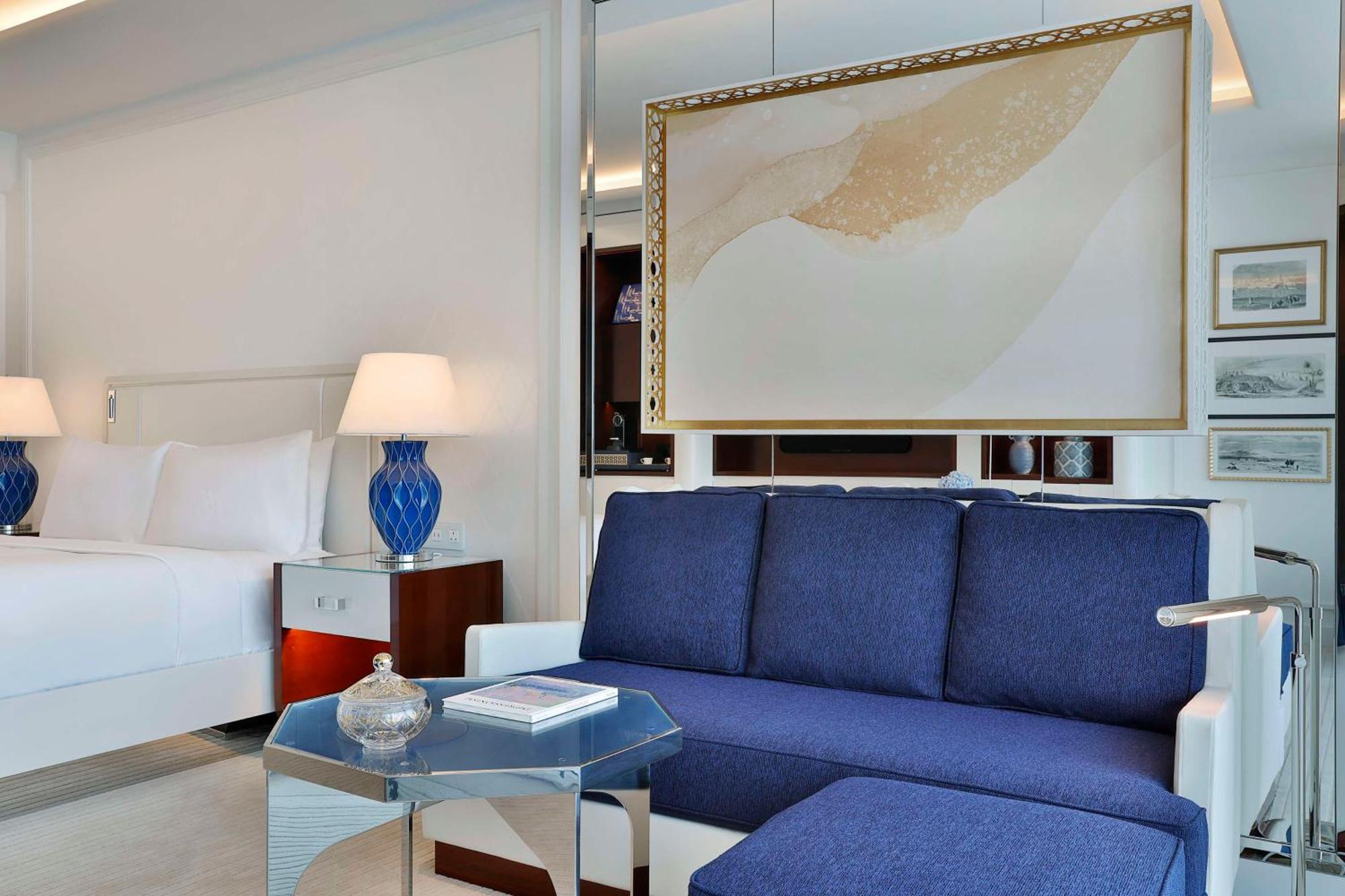 Waldorf Astoria Doha Lusail 外观 照片 A suite at the Atlantis Paradise Island
