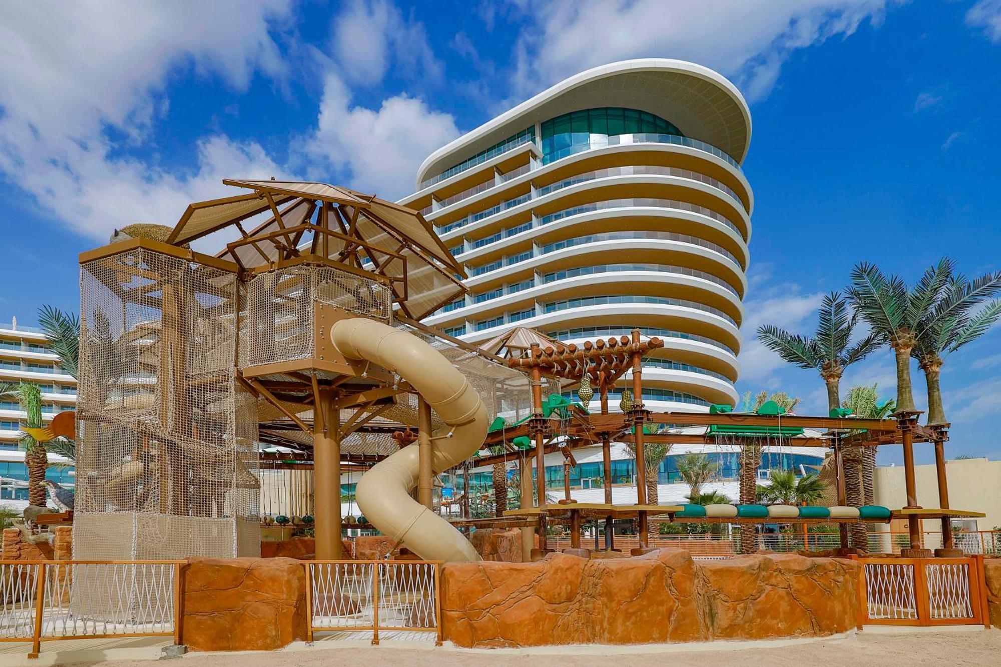 Waldorf Astoria Doha Lusail 外观 照片 The Atlantis water park